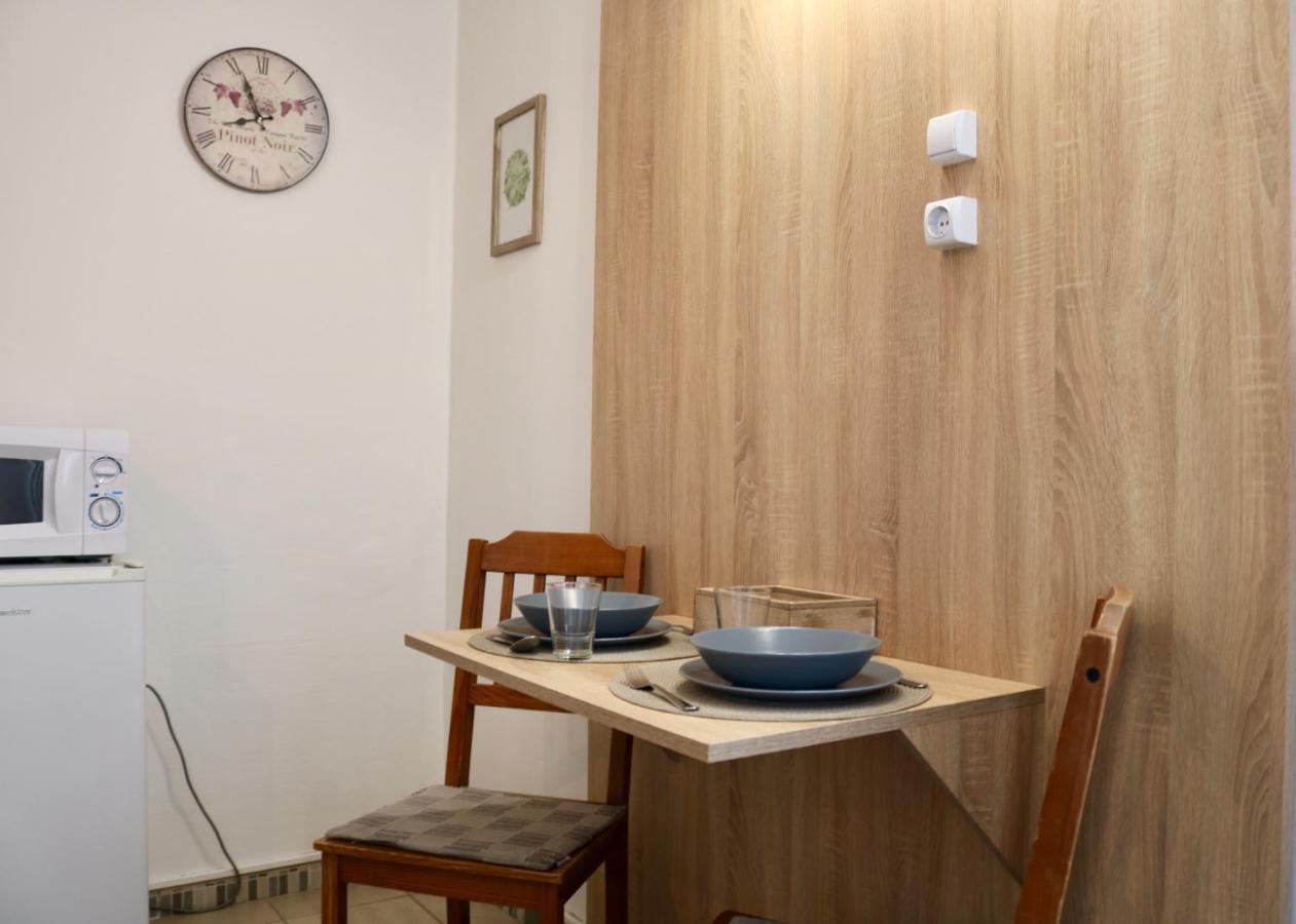 Szabadság Apartman Pécs Exterior foto