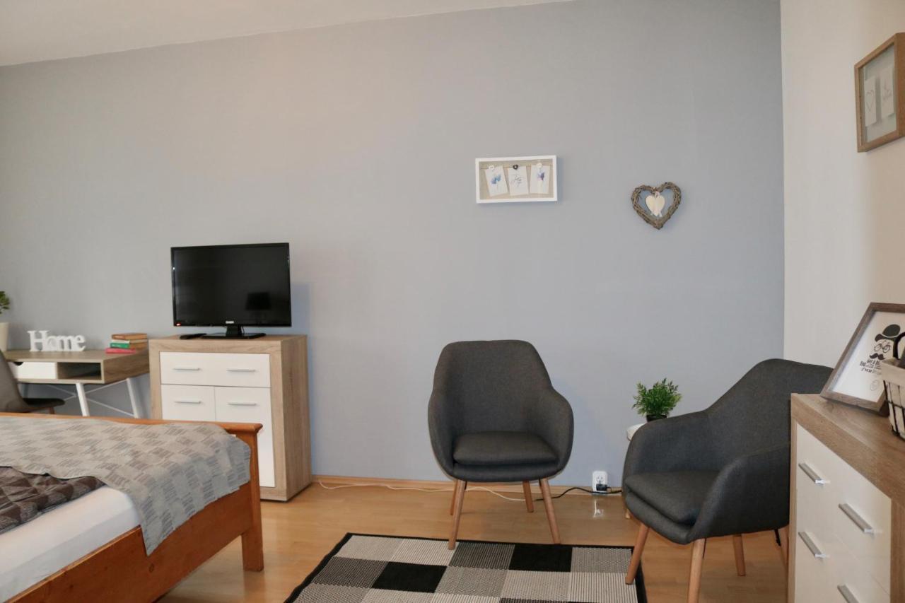 Szabadság Apartman Pécs Exterior foto